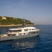 Zulu Yacht 