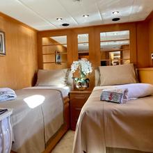 Seven Yacht 