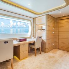 The Jewel Yacht 
