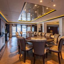 Meridian A Yacht 