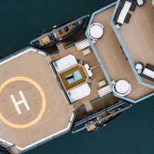 Q Yacht 