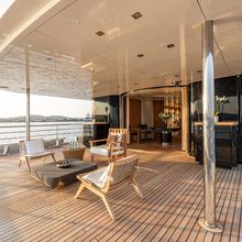 Rebels Yacht 