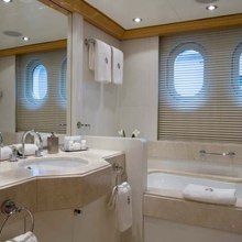Mercury Yacht Guest Bathroom