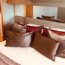 Juniper II Yacht 