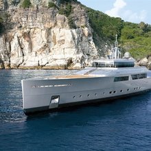 Falco Moscata Yacht Side View