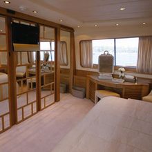 Sea Lady II Yacht Master Stateroom