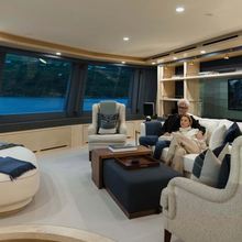 Q Yacht 