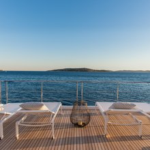 Chillin' Yacht 