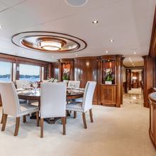 Sanibella Yacht 