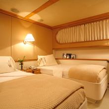 Skyetyme Yacht Twin Stateroom