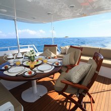Illusions Yacht 