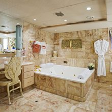 FAM Yacht Master Bath