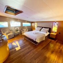 Seven Yacht 