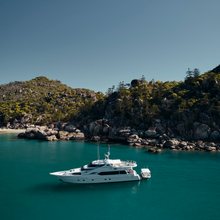 Flying Fish Yacht 