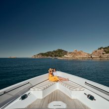 Flying Fish Yacht 