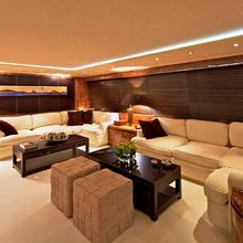 Obsesion Yacht Saloon