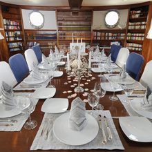 Alicia Yacht Table Set