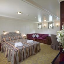 SS Delphine Yacht Guest Stateroom 1
