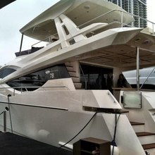 Still Water Yacht 