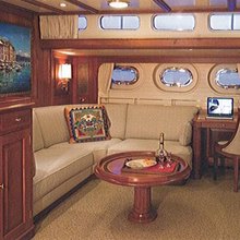 Audrey II Yacht 