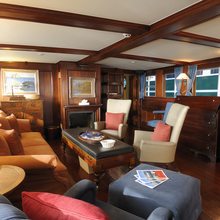 Alicia Yacht Saloon - Seating