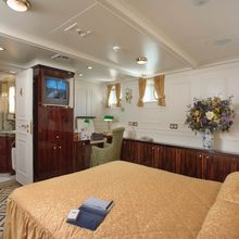 SS Delphine Yacht 
