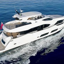 Mrs. B Yacht 
