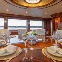 Sanibella Yacht 