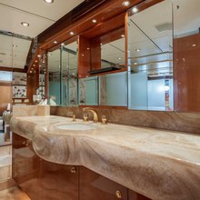 Heron Yacht 