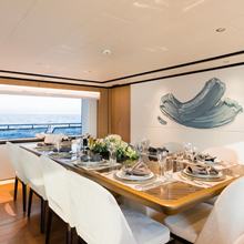 Elza Yacht 