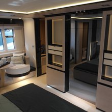Mirage Yacht 
