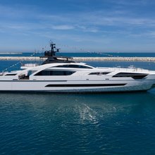 Pershing 140 Yacht 