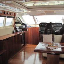 Trilly Yacht 