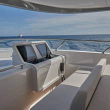 Solemates V Yacht 