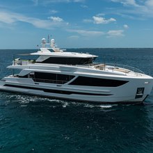 Aqua Life Yacht 