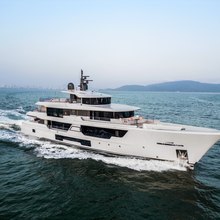 Yasmin Yacht 