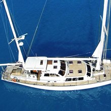 Restless Spirit Yacht 