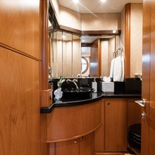 Lady Sapphire Yacht 
