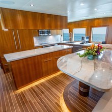 Magic Yacht 