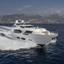 Mrs. B Yacht 