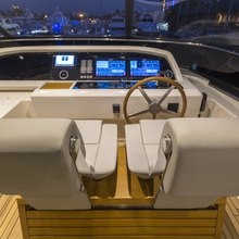 How Ya Dooz'n Yacht 