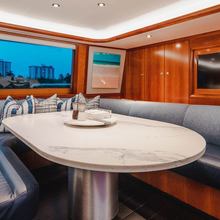 La Lady Yacht 