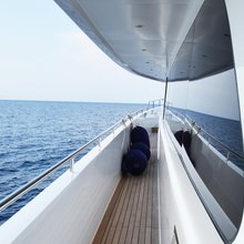 Infinity II Yacht 