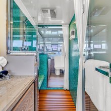Seaduction Yacht 