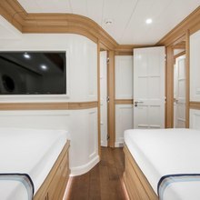 Magnolia One Yacht 