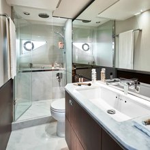 Chameleon III Yacht 