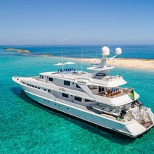 At Last Yacht 