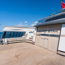 Navis Yacht 
