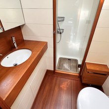 Ocho Yacht 