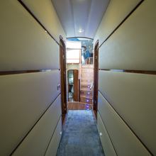 Viva Lola Yacht 